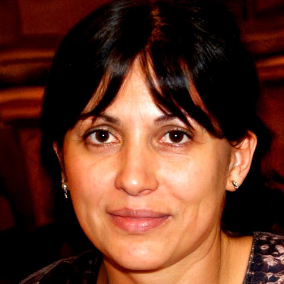 Retrato profesional de Blanca Teruel, Directora de Educación Financiera